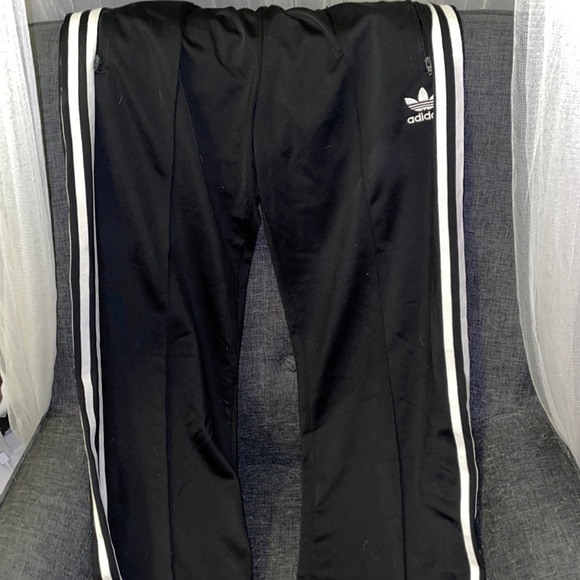 Black Straight Legged Adidas Pants, Size M Men - Picture 1 of 1